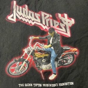 Gildan Black T-Shirt